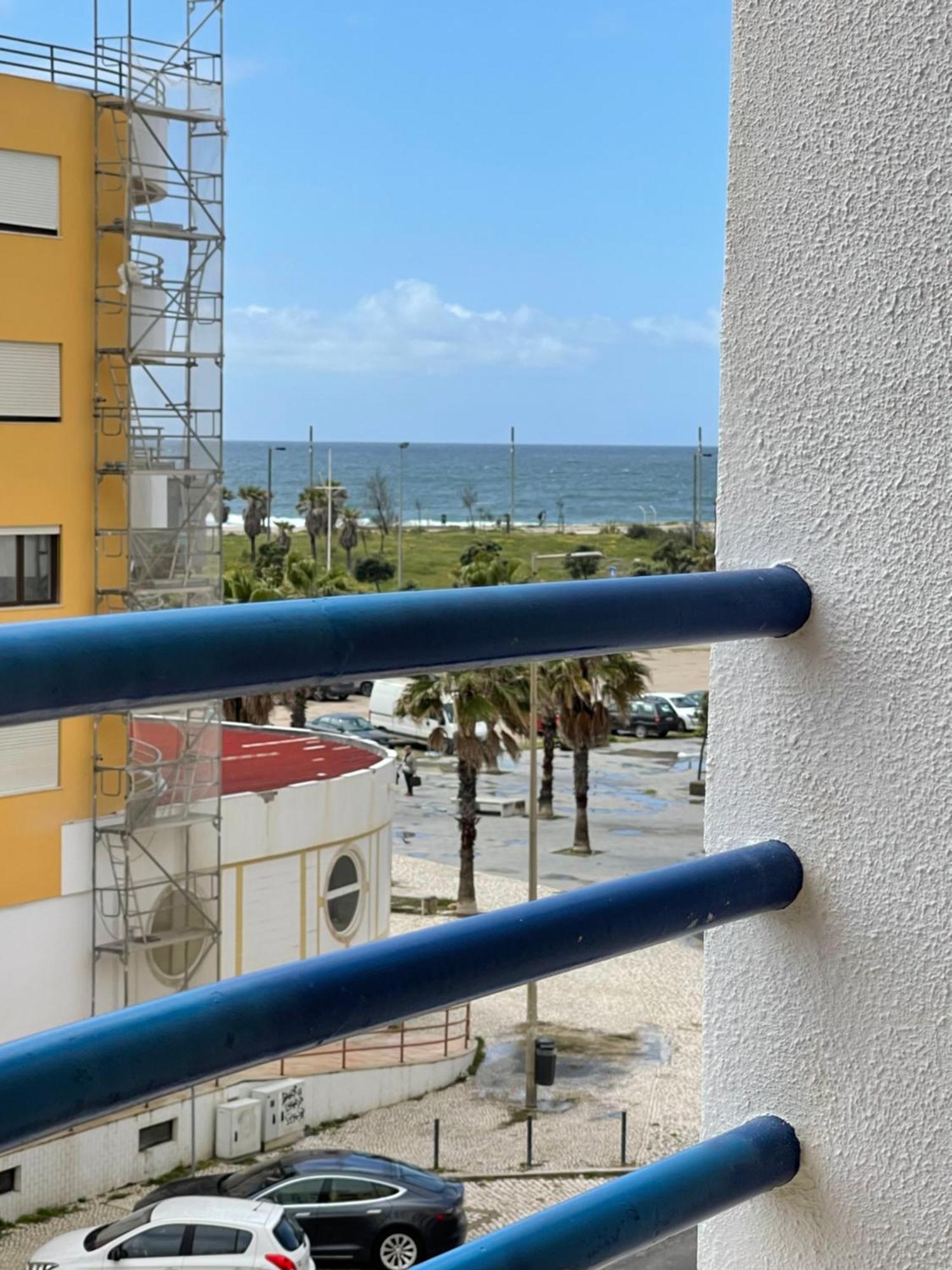 Enjoy Ocean Beach Life At Costa Da Caparica! ภายนอก รูปภาพ